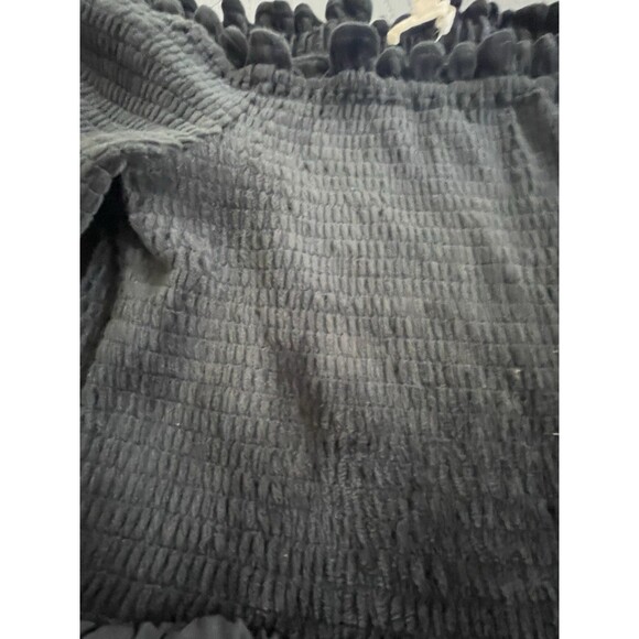 Jane & Delancey Black Smocked Velvet Off Shoulder Top size Medium - Picture 2 of 4